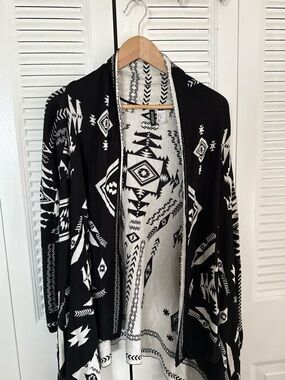 H&M Divided Black and White Aztec Open Front Cardigan